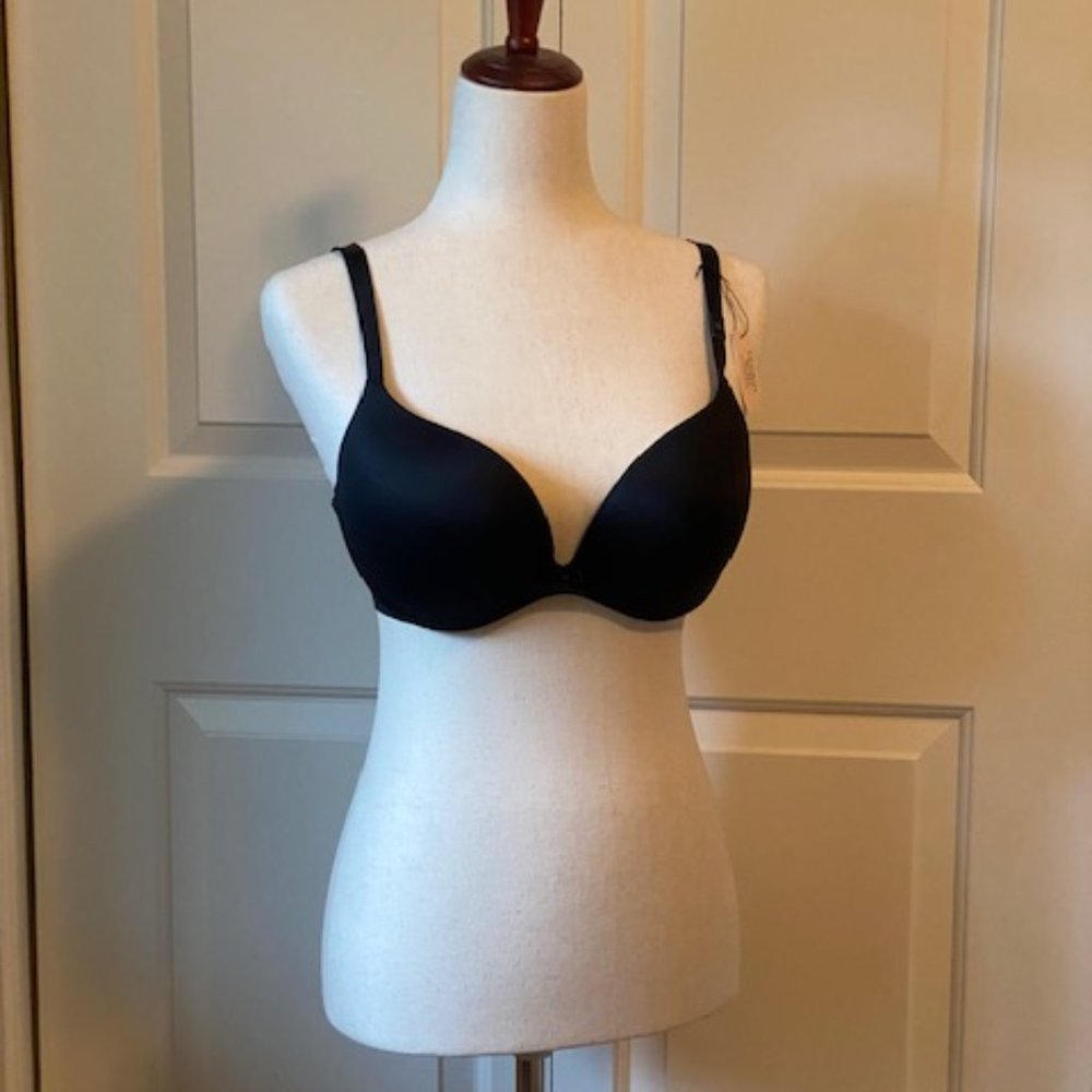 Victoria's Secret Plunge Bra, Brand New w/ Tags